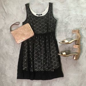 Forever 21 lace overlay dress